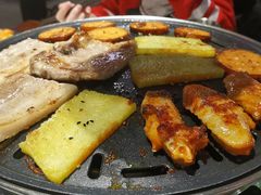 -悟能八戒烤肉自助(秦隆步行街店)