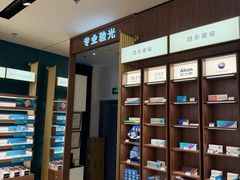 -LensCrafters亮视点(东方新天地店)