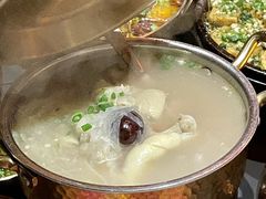 -何师烧烤Pro ·江湖川菜·小龙虾·精酿(太古里旗舰店)