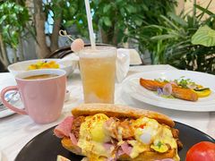 -théATRE茶聚场·餐厅(环球金融中心店)