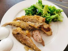 -静之湖湖畔餐厅