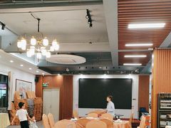 -华庭食府(光明店)