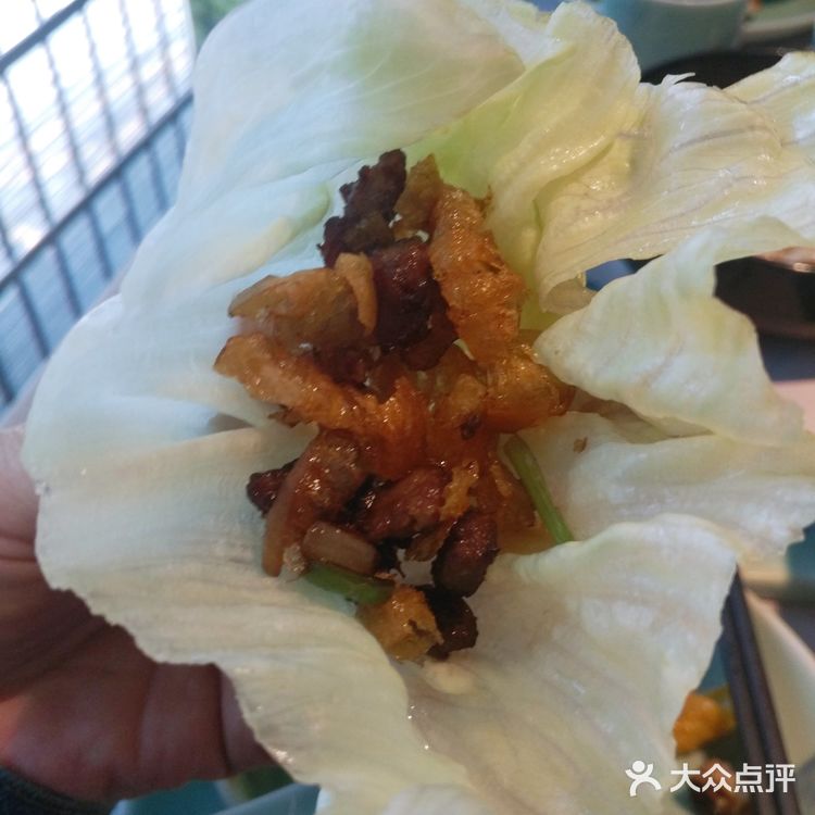 黔香阁坐落在96广场3楼，顾名思义就是贵州菜，贵州菜重口味偏