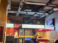 -杨肥肠火锅大排档(火车站花园店)