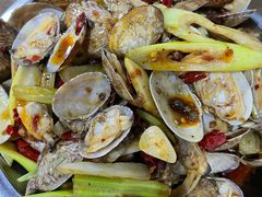 隔壁店的辣炒花蛤-清真·马峰烤肉(小学习北巷店)