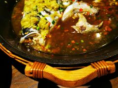 -阿瓦山寨·湘菜现炒·剁椒鱼头王(咸阳总店)