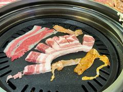 -哈哈碳都·牛肋条无限自助烤肉(台江万达店)