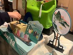 -星巴克臻选(南京金茂览秀城店)