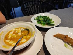 -HOMES上海本帮菜(襄阳公园店)