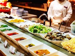 -飨食汇全日制餐厅·昆山皇冠假日酒店(九方店)
