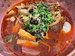 -成都你六姐·牛肉冒菜(城市集市合生汇店)