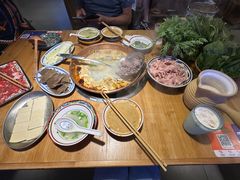 -洱火云南酸菜牛肉火锅(石景山当代商城店)