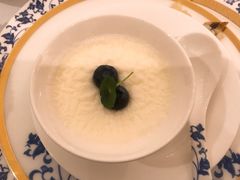 顺德双皮奶-Yan Ting 宴庭中餐厅(上海静安瑞吉酒店)