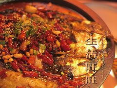 -鸣记脆皮烤鱼·海鲜烤鱼(三八广场店)