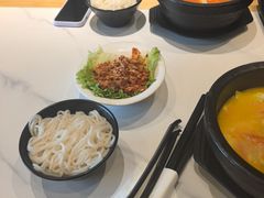 -鸡汤过桥·过桥米线