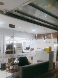 -镁连社·美联社