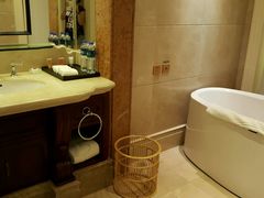 android_upload_pic-中旅阿那亚九龙湖·公主酒店