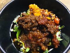 -左庭右院鲜牛肉火锅(金山万达店)
