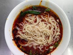 -黎氏老太婆小面馆(临华大厦店)