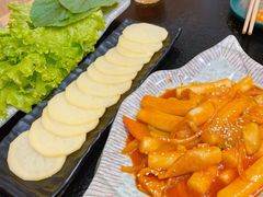 -臻牛烤肉