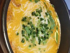 -银米·云南传统过桥米线(双廊黑金冠店)