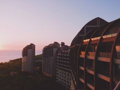 -三亚湾海居铂尔曼度假酒店