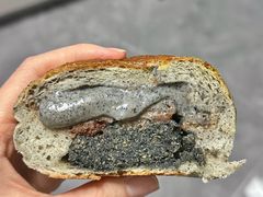 黑芝麻可可流心米面包-追光 Dream Bakery(汉街店)