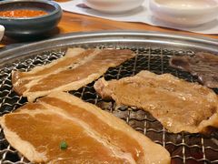 秘制肥牛-草家酱蟹炭火烤肉店(珲春南路一店)