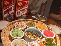 -包整·丝娃娃(一览甲秀楼风景店)