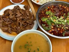 -朱大嘴肥肠血旺(福字街店)
