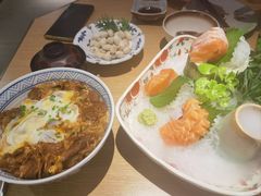 -阿吾罗·月咏精致日料(港汇恒隆广场店)