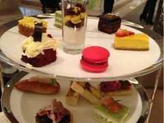 红丝绒下午茶-LONG BAR 廊吧(外滩华尔道夫酒店)