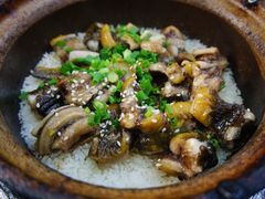 招牌黄鳝煲仔饭-红星光发煲仔饭(大石街店)