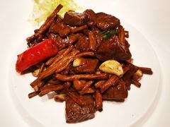 茶树菇炒牛柳-粤珍轩·家宴·广式茶点(新城广场店)