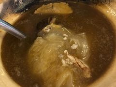 -J Daeng Seafood