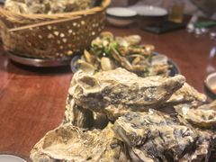 -蚝堡海鲜·威海菜·海肠捞饭·烧烤·亚洲吃蚝公司(幸福门店)
