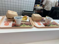 -汉堡王(上海118广场店)