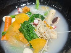 -万记麻辣烫国展总店