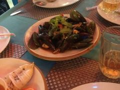 -Pakwan Restaurant & Bar