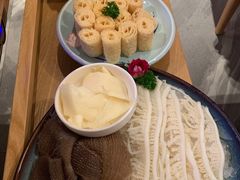 -左庭右院鲜牛肉火锅(环球港店)