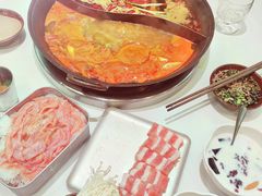 -卤校长老火锅(杨家坪直营店)