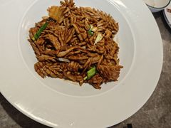 -闫府私房菜(恒隆店)