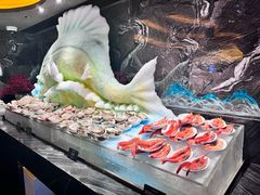 -雍容荟帝王蟹活龙虾展台自助(IFS黑金店)