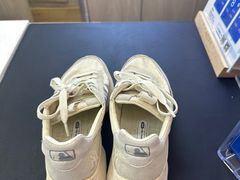 -爱革·奢品·鞋包·衣物·家居(金桥国际商业广场店)
