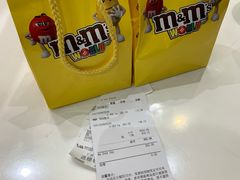 -m豆巧克力世界(上海世茂广场店)