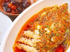 -大中华酒楼·主席武昌鱼·武汉美食地标(江汉路步行街店)