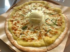 雪山榴莲松子薄饼-农畉LONFOOD(福田星河COCOPark店)