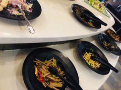 -好伦哥(温都水城店)