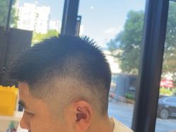 -EMILY 艾米莉 烫染沙龙