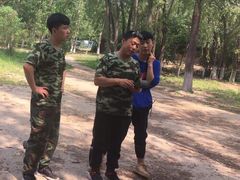 -亲兄弟真人CS团建拓展基地